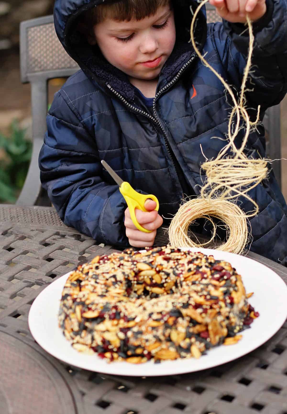 making a bird seed wreath with kids