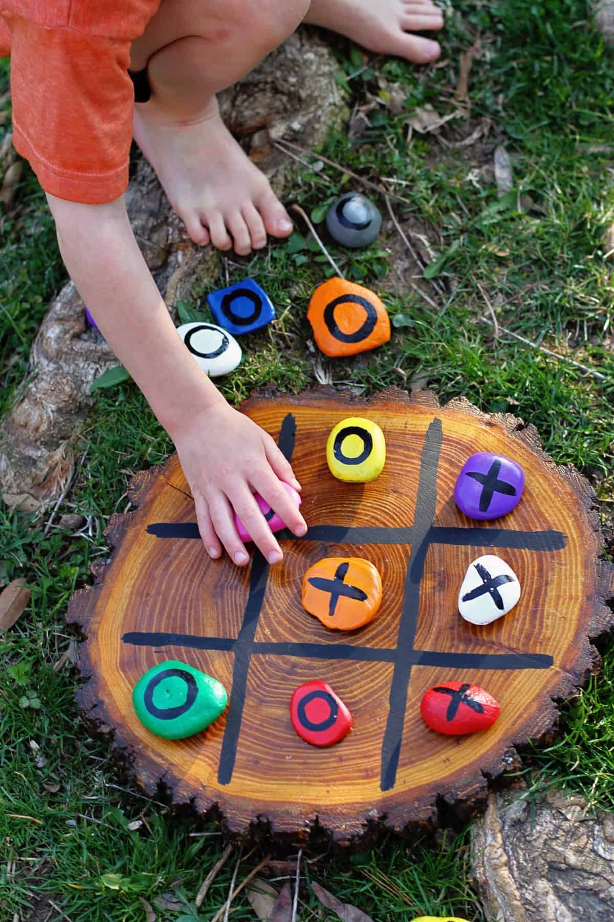 DIY wooden board tic-tac-toe painted rocks
