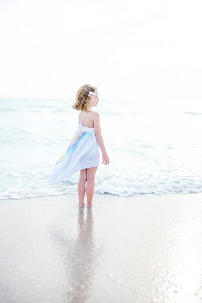 10 Tips for Taking Amazing Photos of Your Kids at the Beach