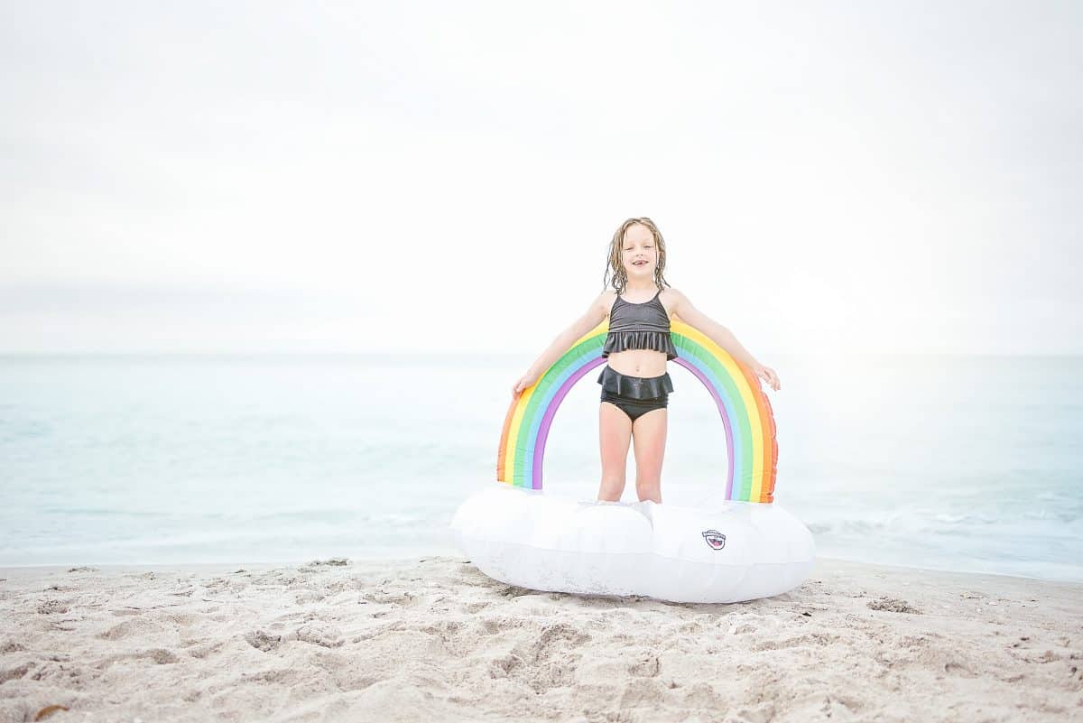 how to capture the best beach photos of kids