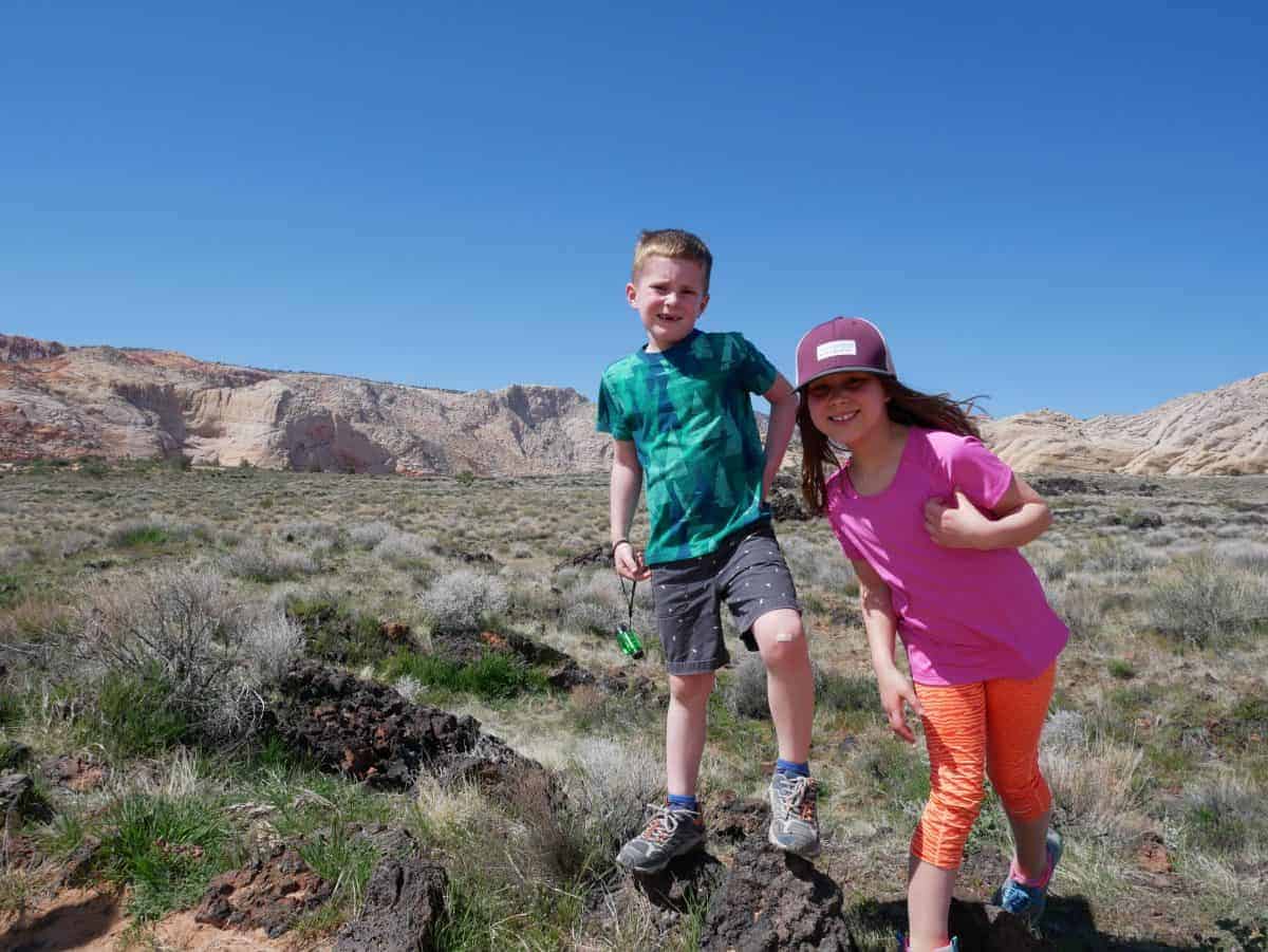 Hiking Pipe Spring National Monument with kids