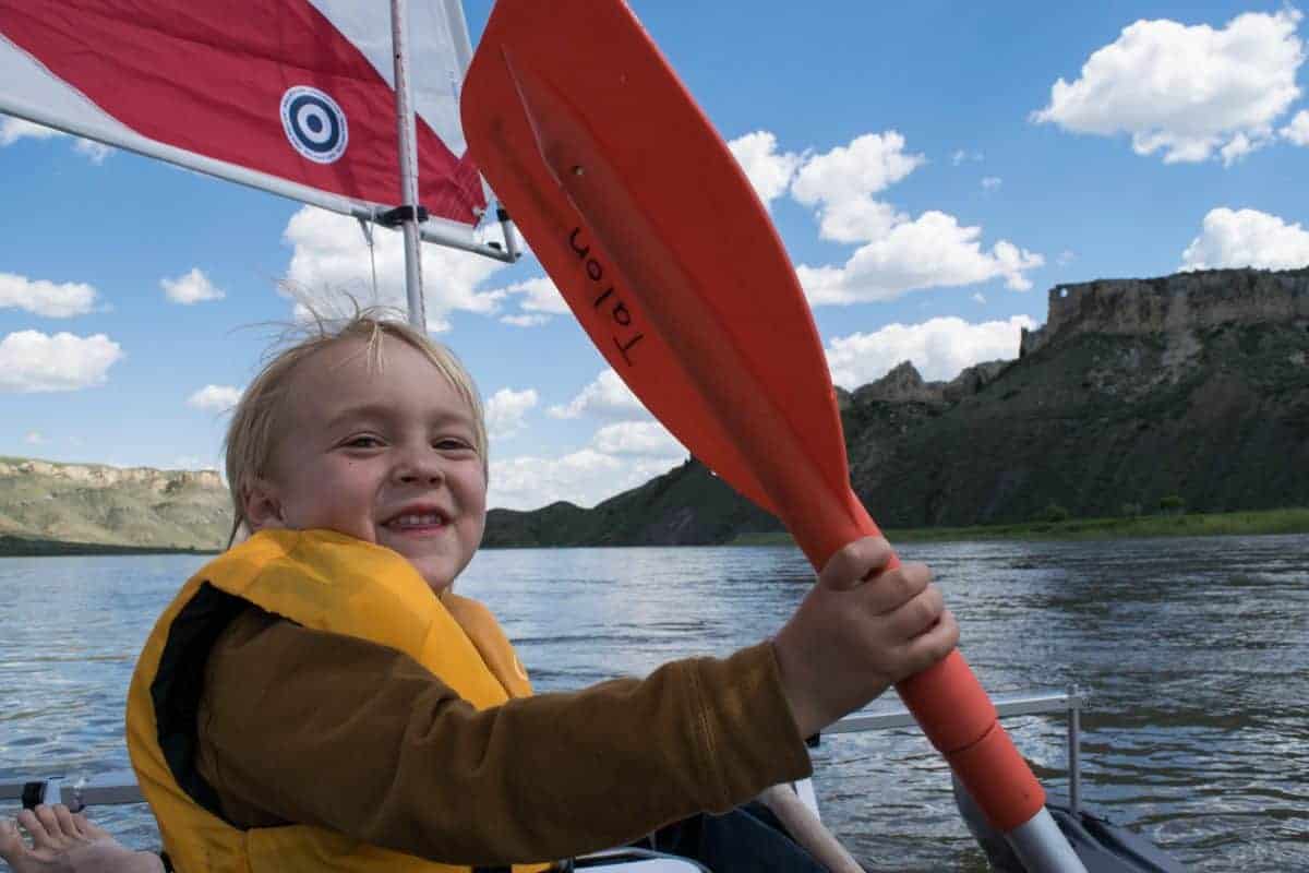 How to Go Canoeing with Kids 
