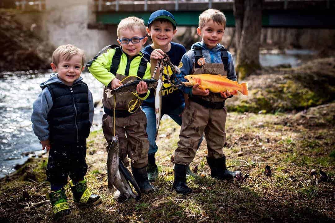 fall outdoor activities for kids - go fishing