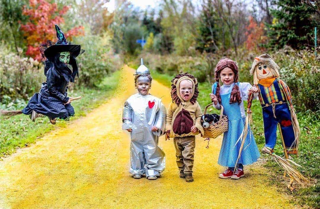 outdoor fall activities for kids - go trick-or-treating