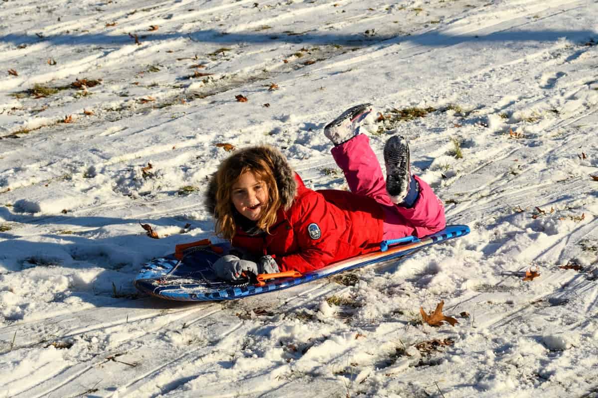physical benefits to kids of outdoor winter play