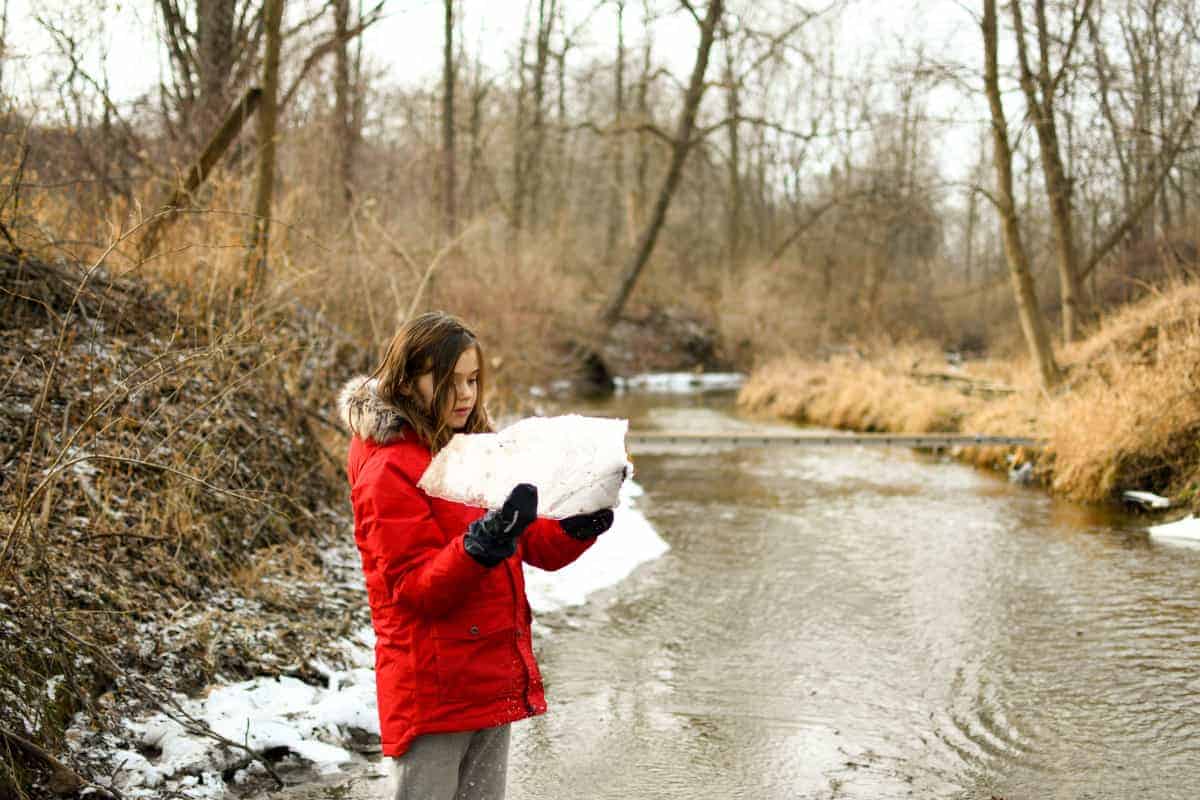 Snow and ice offer creative outlets for kids - benefits of outdoor winter play