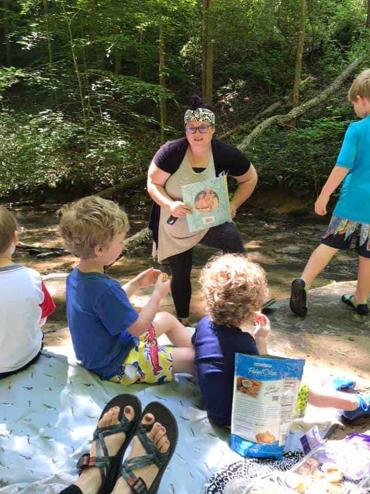 Leading a forest group for kids - outdoor storytime for kids