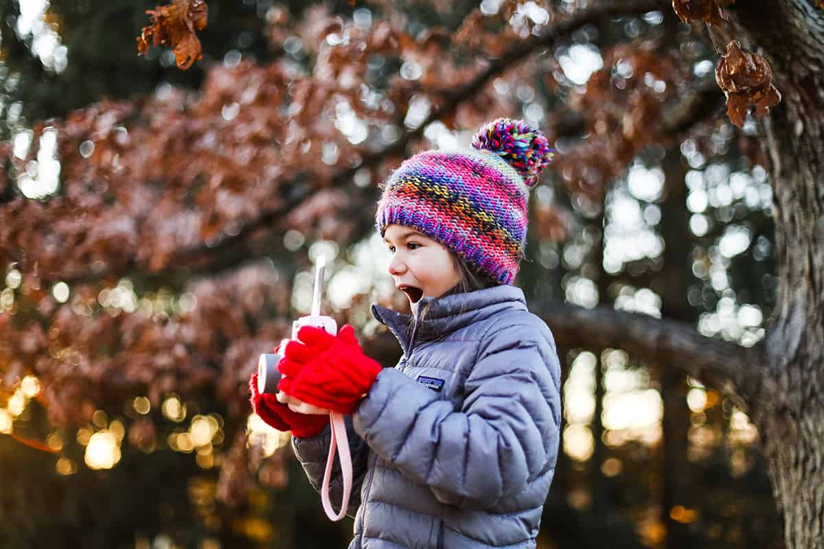 Teaching photography to kids - winter photo scavenger hunt