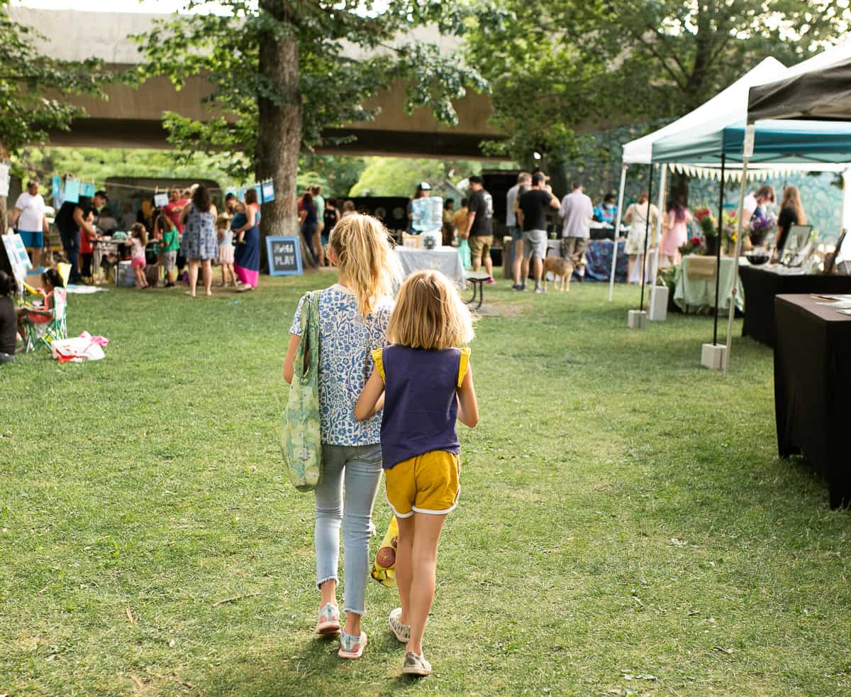 Exploring a farmers' market with kids