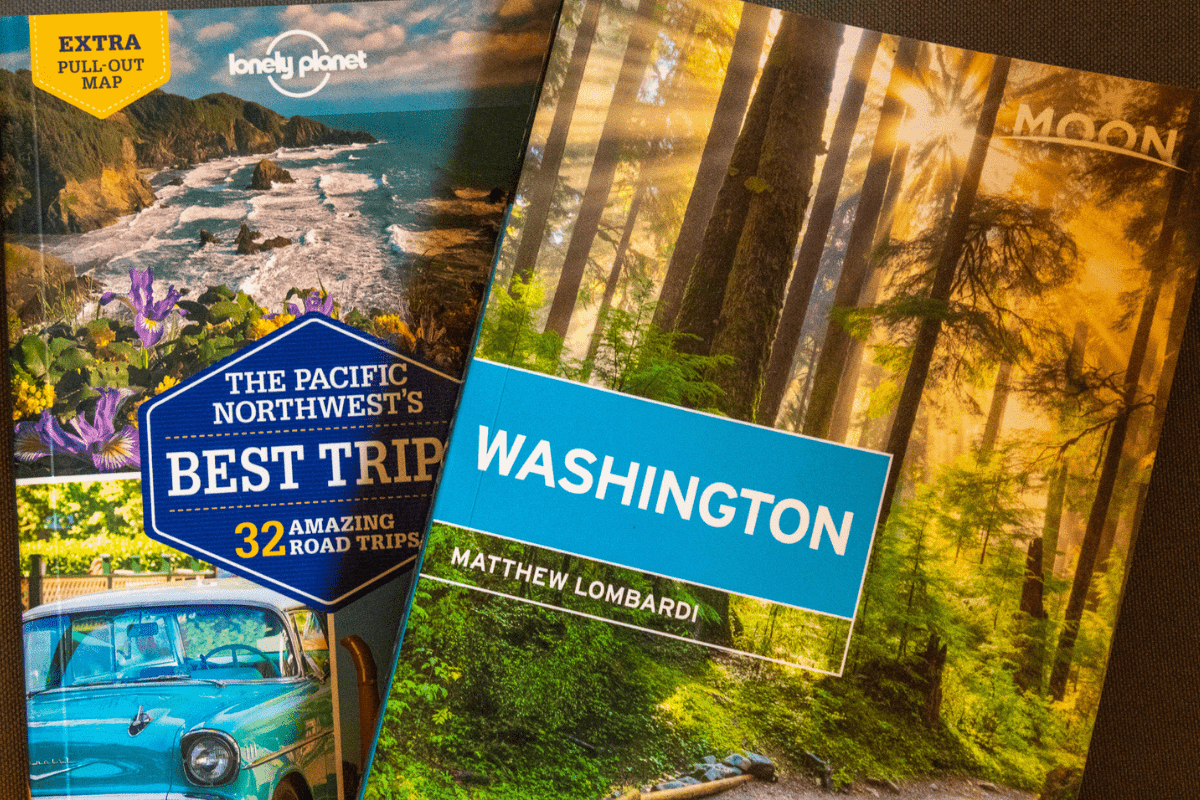 Washington guide books with maps