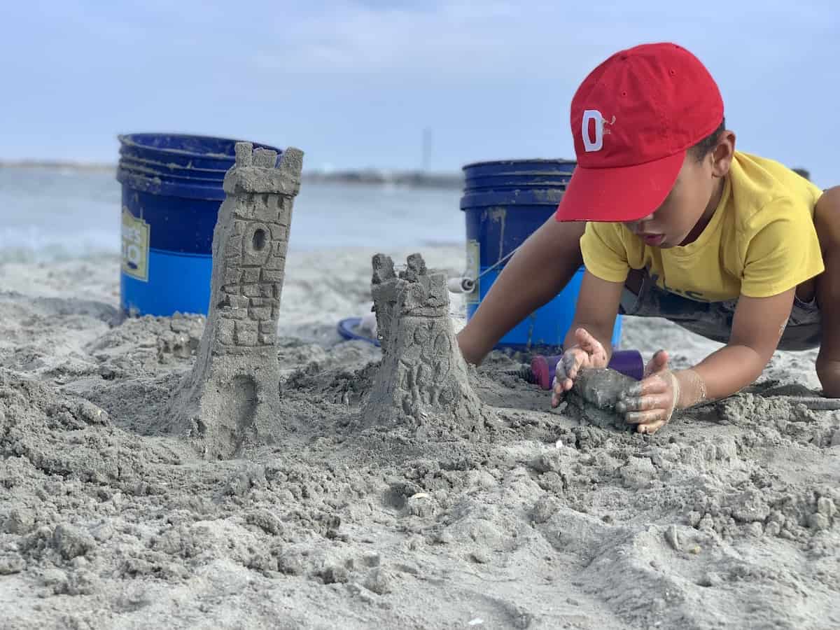 Sandcastle building with kids- plop & jiggle