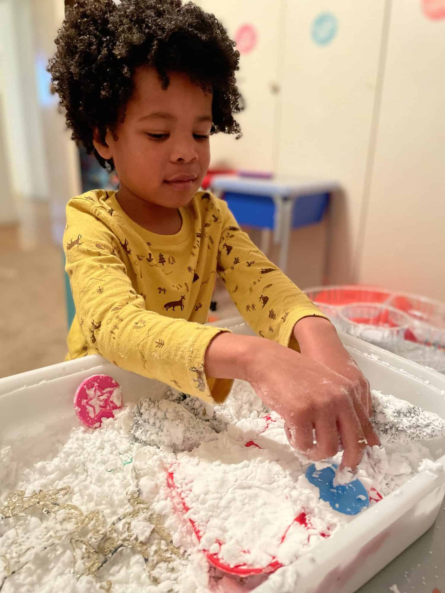 winter sensory play - make your own snow