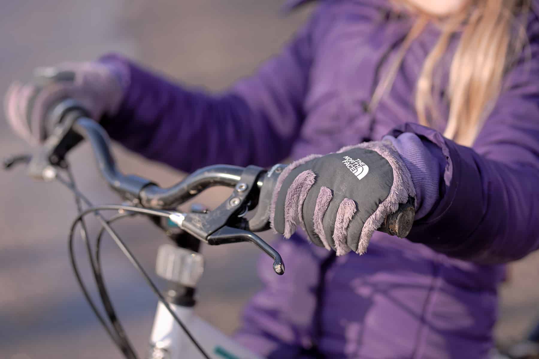 North Face Gloves - gear review - gloves for kids