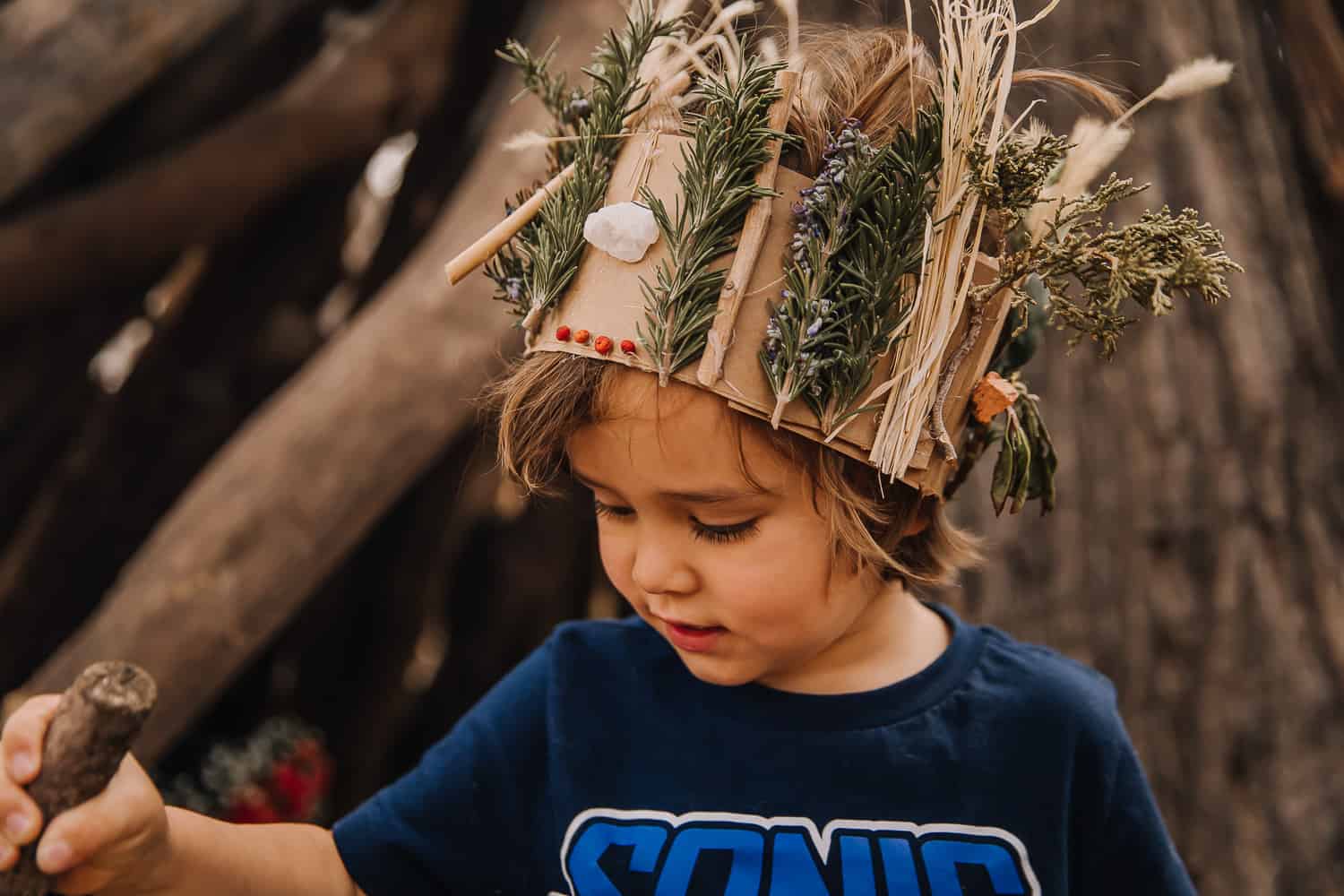 How to make DIY nature crowns for kids - 3 tutorials