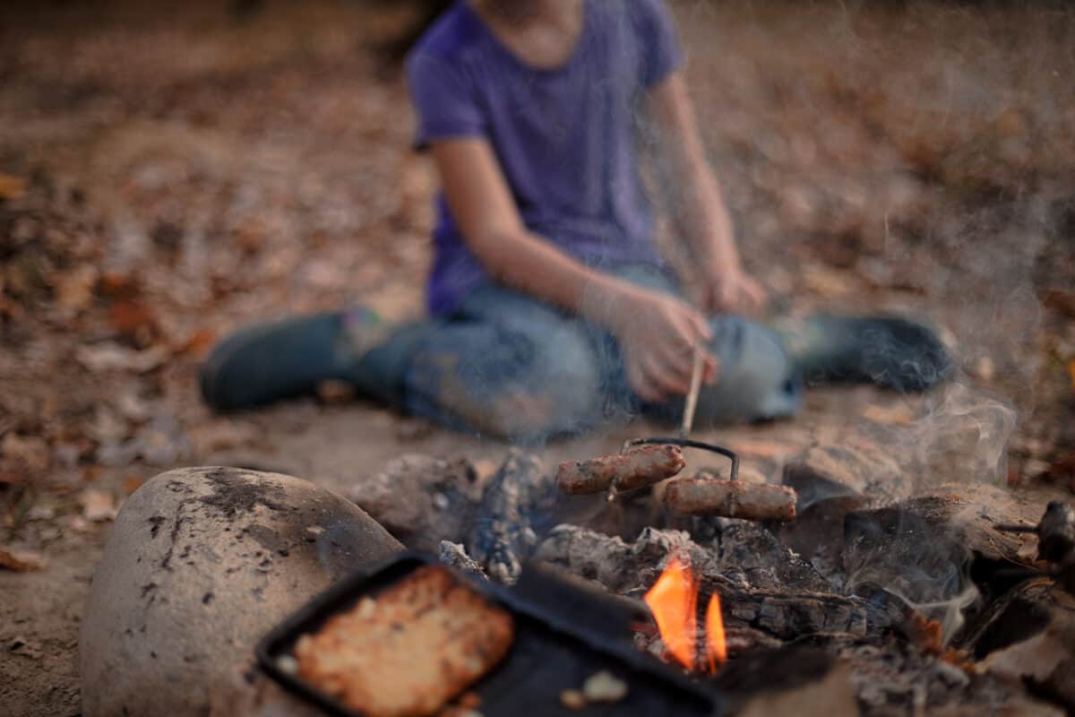 kids campfire cooking