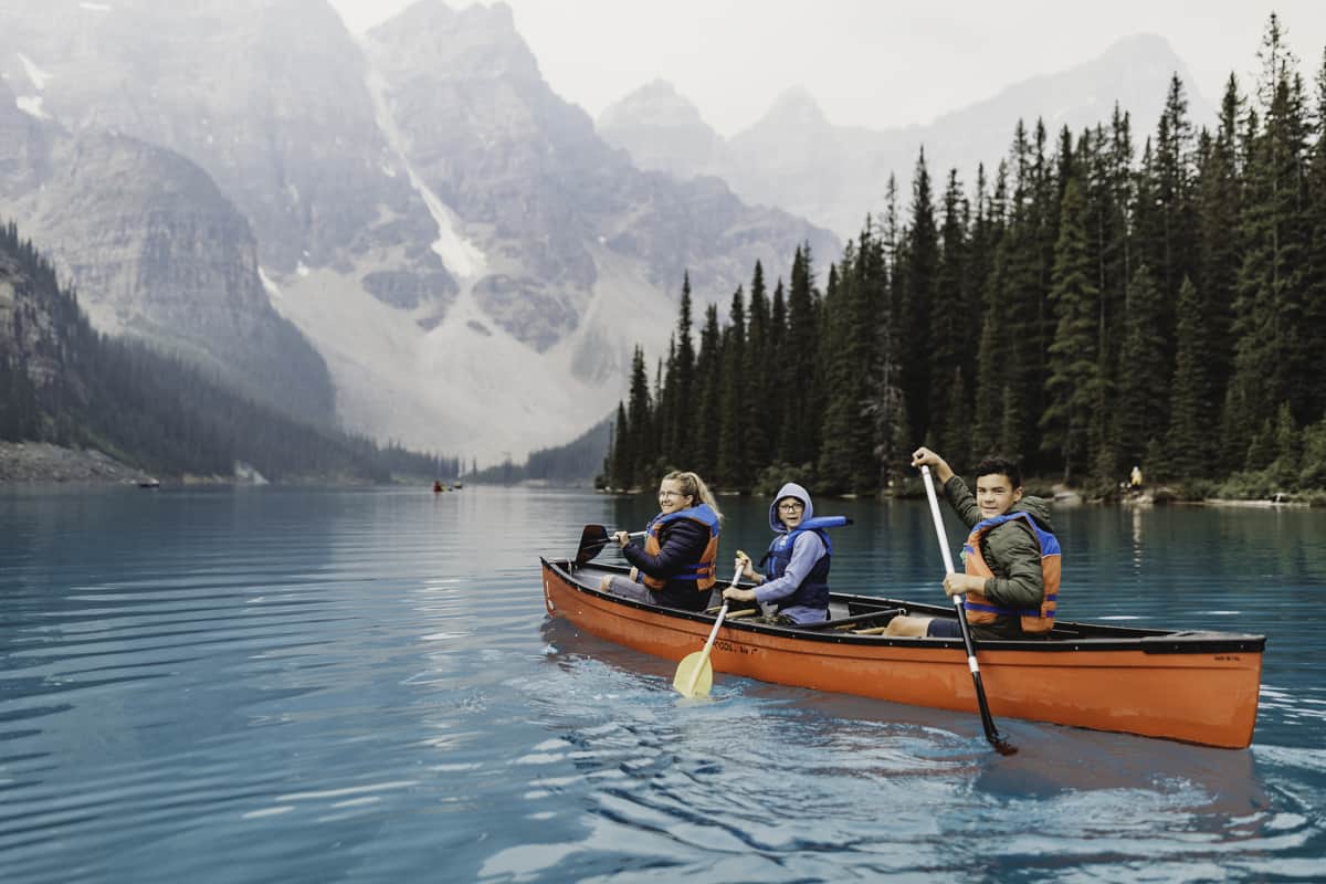 Canoe Moraine Lake with your kids