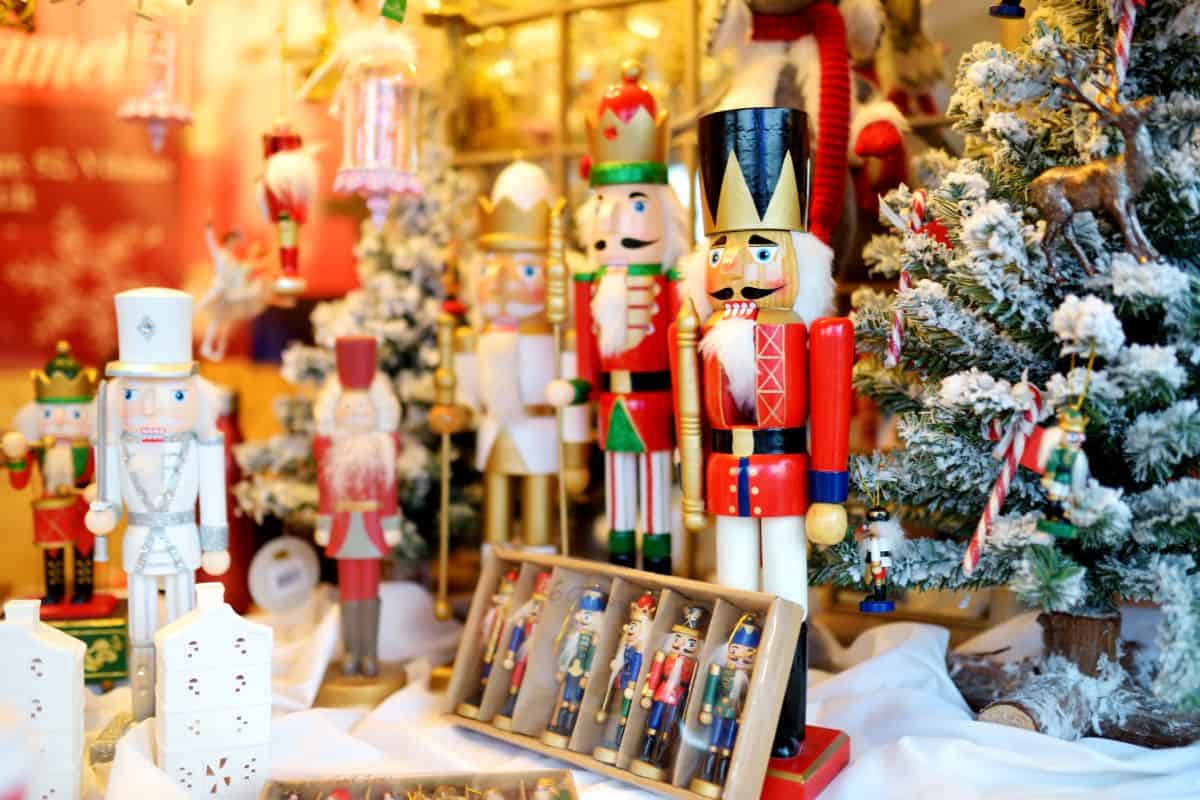 tips for exploring EU Christmas markets with kids