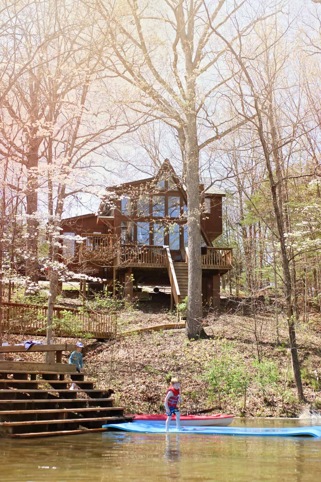 Family Travel Guide to Innsbrook, Missouri • RUN WILD MY CHILD